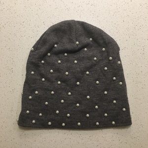 Zara knitted hat with pearls